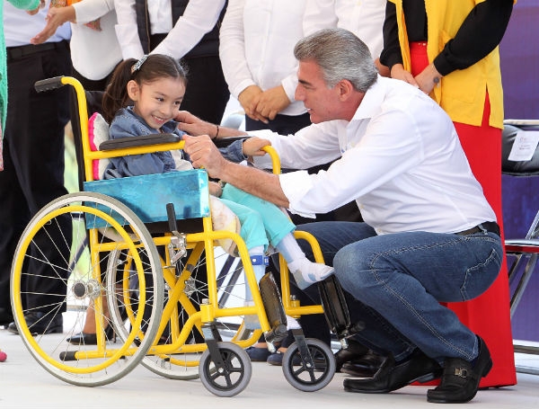 Tony Gali visita el CRIT de Puebla