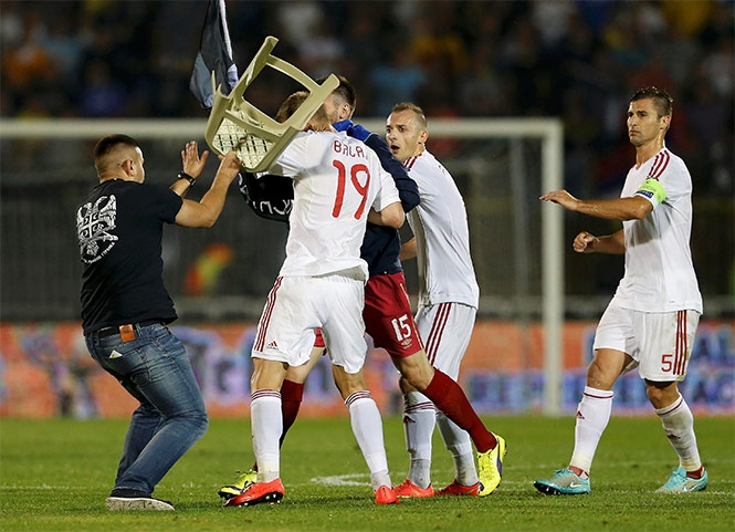 Suspenden partido Serbia vs Albania por actos violentos