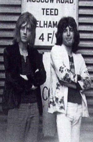 Murió Mike Grose, primer bajista de Queen