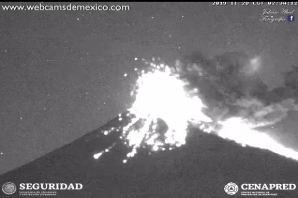 Actividad del Popocatépetl impide aterrizar a avión de Ámsterdam