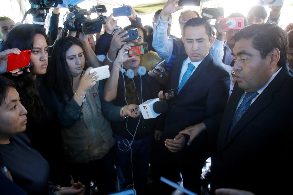 Barbosa pide a rechazados de la BUAP levantar plantón; y que intenten el próximo año