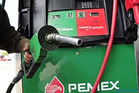 Gasolina: ¿Cómo deducirla correctamente ante el SAT?