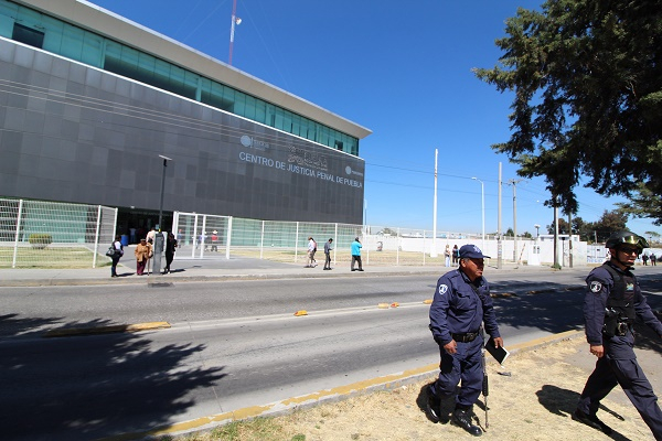 Operativo en Casa de Justicia Puebla por audiencia de integrantes de La Mafia de Analco