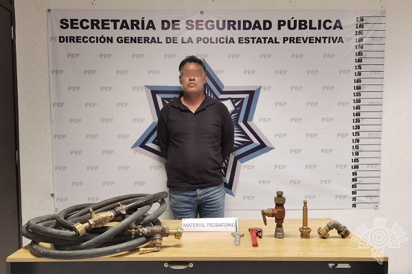 Hallan otra toma clandestina cerca de la zona cero de Xochimehuacan; hay un detenido