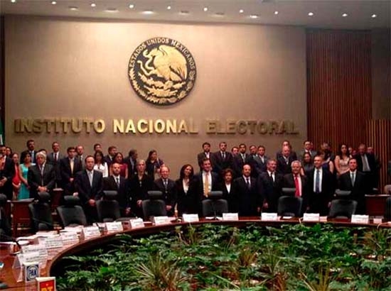 INE abre convocatoria para candidatos independientes a diputados federales