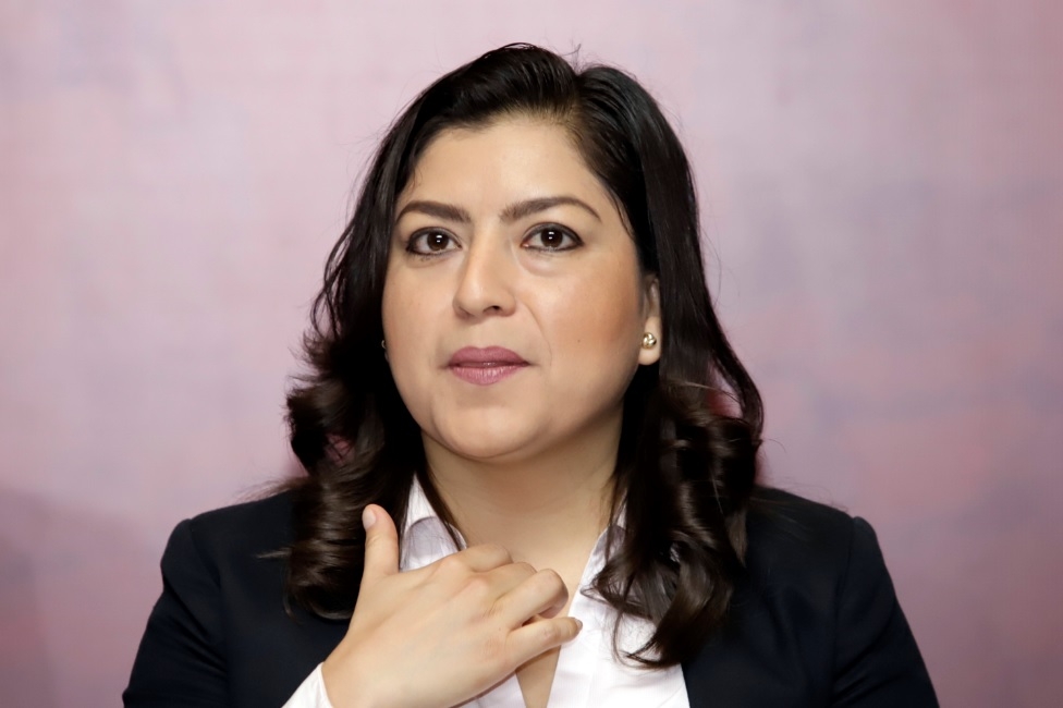 Banorte emitió tarjetas adicionales con las que robaron cuentas de Claudia Rivera y 12 funcionarios