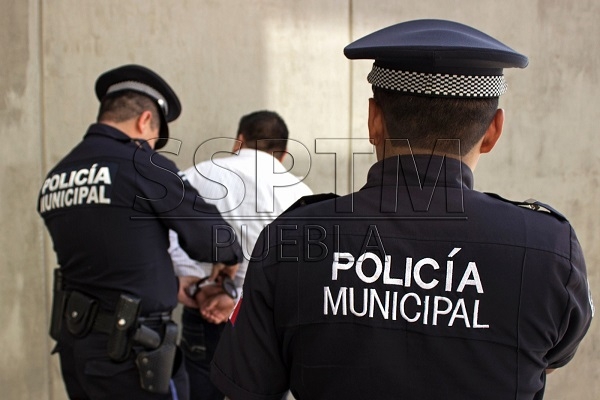 Detienen a banda con al menos 15 atracos a camiones de carga en Puebla