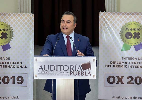 Auditoría de Puebla recibe el Premio Internacional OX 2019