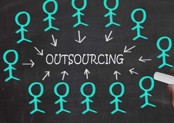 Outsourcing, tema excluido de la reforma laboral en México