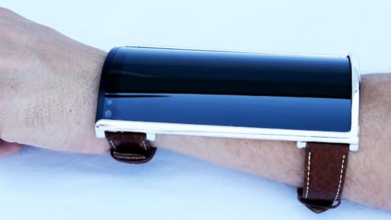 Surge teléfono flexible que a la vez es pulsera