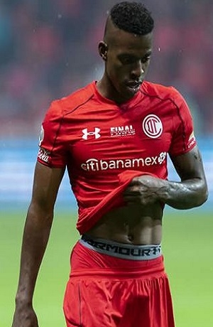 Un muerto, saldo de balacera en casa de Cristian Borja, futbolista del Toluca