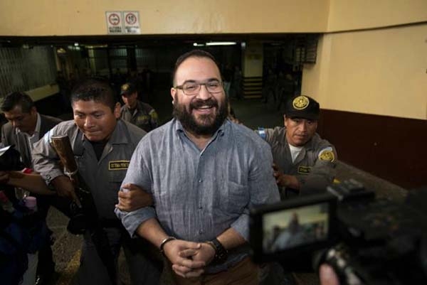 “El riesgo de enfrentarme al sistema era muy alto, por eso me declaré culpable”: Javier Duarte