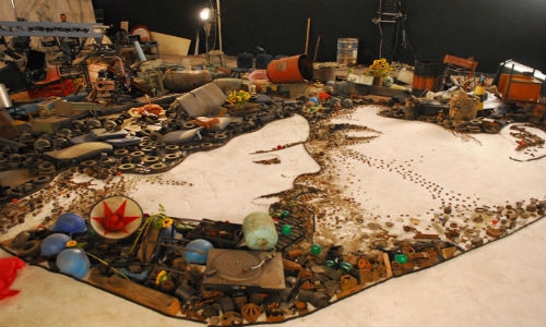 Vik Muniz transforma basura en obras de arte