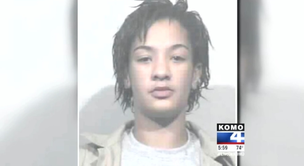 Mujer violó a un hombre tras ingresar a su departamento en Seattle