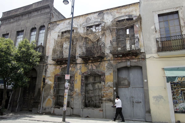 Inicia rescate de casonas de Puebla para departamentos y comercios
