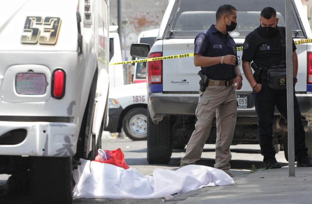 Microbús atropelló y mató a anciana en la 12 Oriente