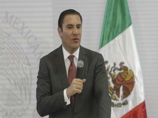 Moreno Valle pide a diputados derogar #LeyBala