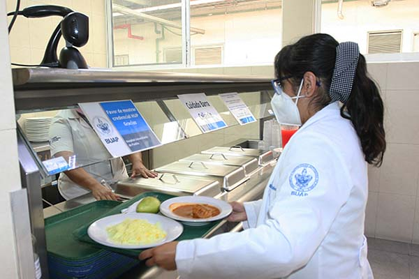 HUP recibe Distintivo H por manejo higiénico de los alimentos