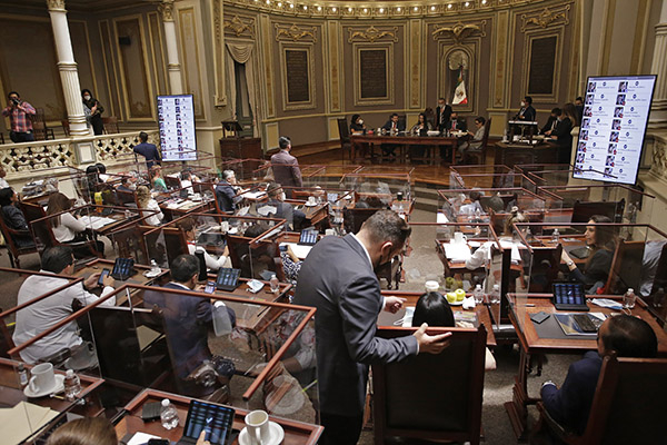 Estos son los diputados locales de Puebla más faltistas; de Morena y PT, los peores