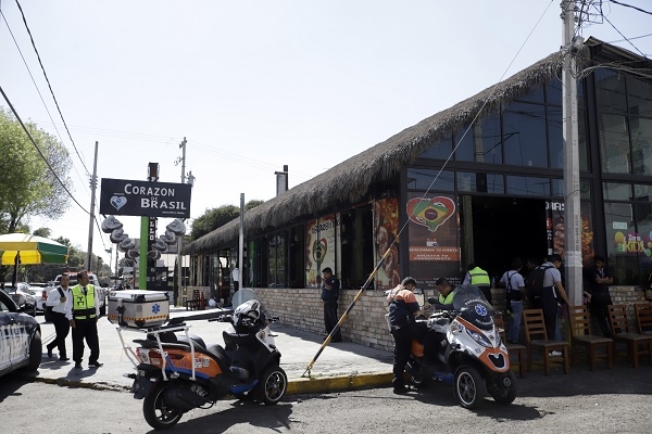 Flamazo alertó a comensales en el restaurante el Corazón de Brasil