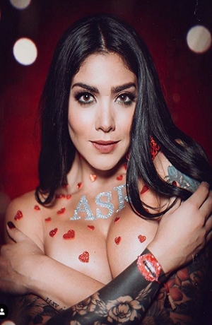 Erika Fernández, animales la dejaron al desnudo