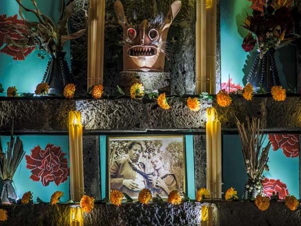 La maravillosa ofrenda de muertos diseñada por Jean Paul Gaultier