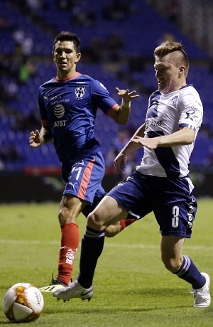 Club Puebla derrotó 2-1 a Rayados con gol de último minuto de Cavallini