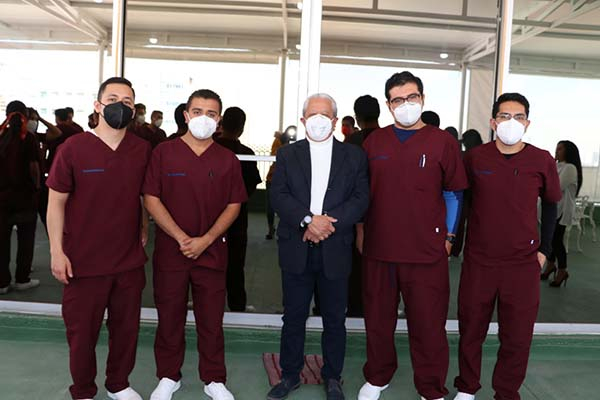 ISSSTEP incorpora a 34 médicos residentes