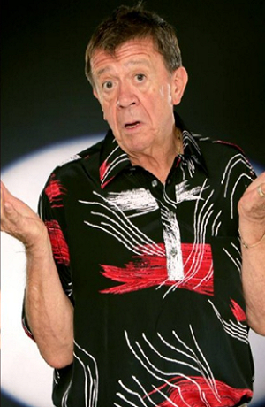 Chabelo regresa a la televisión con bioserie y caricatura