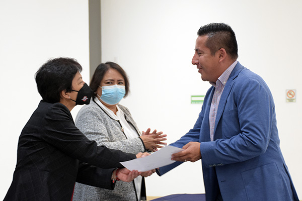 419 académicos de la BUAP recibieron sus definitividades