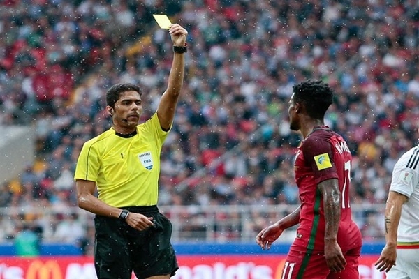 FIFA expulsó a árbitro del mundial por amaño de partidos en Arabia