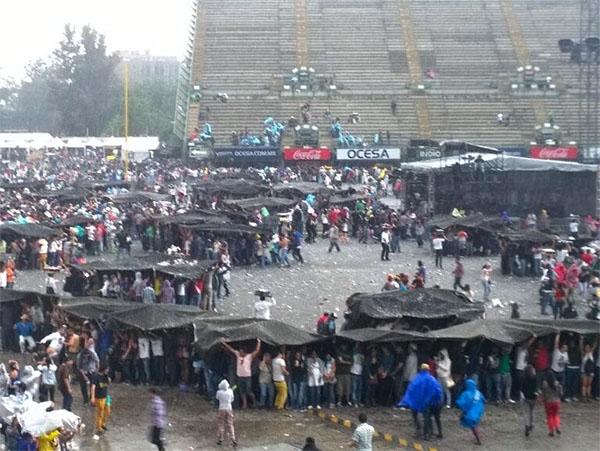 Granizada no disminuyó el entusiasmo en el festival Vive Latino