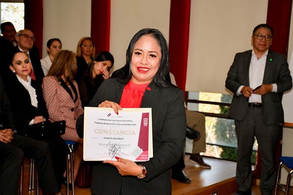 Alcaldesa de Cuautlancingo, representante de los Enlaces de la Guía de Desempeño Municipal