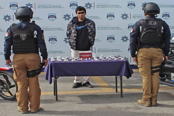 Sujeto con más de 40 dosis de droga es capturado en Hacienda Las Fuentes 2