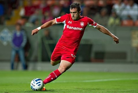 Amione se enojó con Cardozo por cambiarlo, sería separado del Toluca