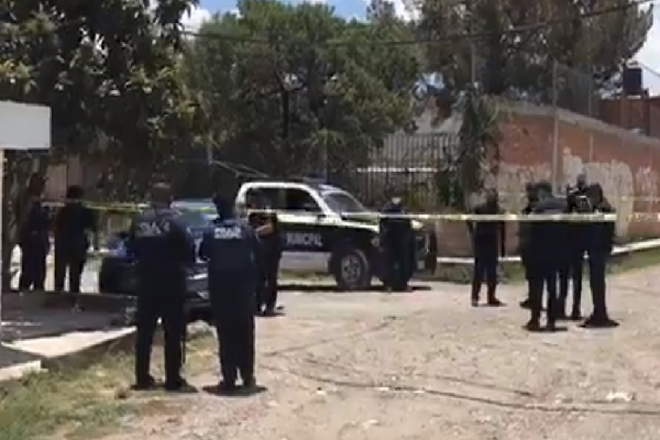 Robo de vehículo desató balacera y persecución en Clavijero