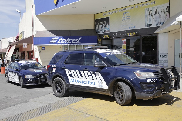 Comando armado atraca sucursal Telcel de Plaza Loreto