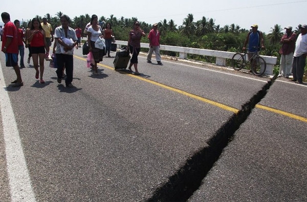 Hay entre 700 y mil casas dañadas en Guerrero tras el sismo: Sedatu