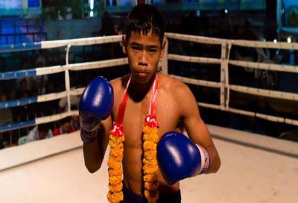 Los golpes de los niños “muay thai”