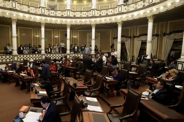 Donarán parte de su sueldo diputados de Morena Puebla para contingencia