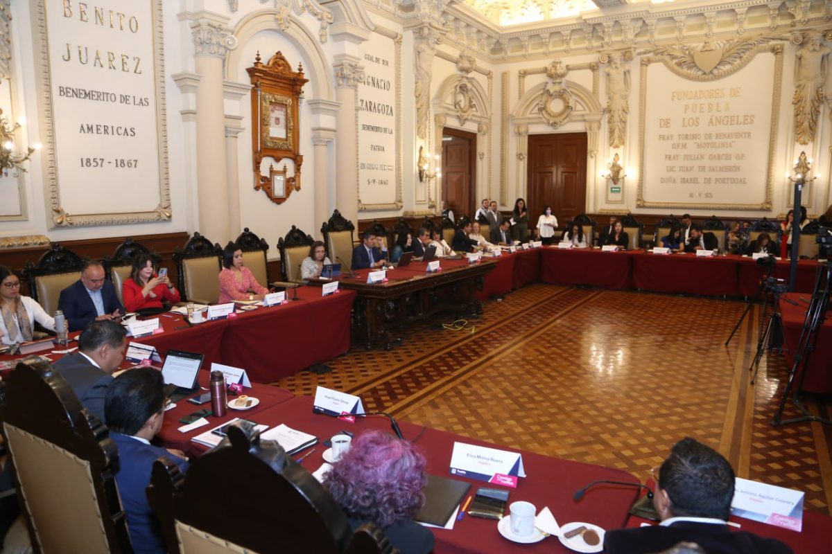 Cabildo avala cuenta pública 2022 del edil Eduardo Rivera