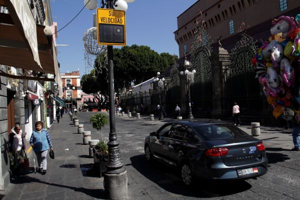 Queda prohibida la derecha continua e instauran el 1×1 en Puebla Capital