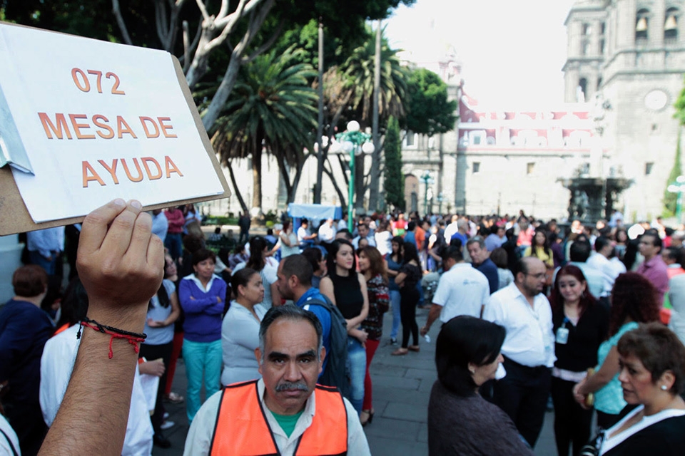 Desalojan Ayuntamiento de Puebla en 4.5 minutos durante simulacro de sismo