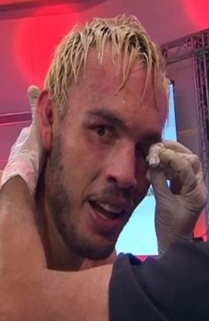 Julio César Chávez Jr. cae ante Mario Cázares en Tijuana