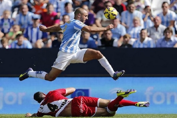 Málaga de Ochoa goleó 4-0 al Rayo Vallecano de Aquino
