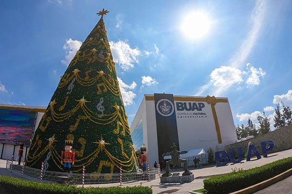 La BUAP invita a la población a compartir un regalo con comunidades del estado