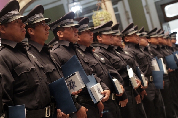 Despiden a 80 policías de Puebla por reprobar control de confianza