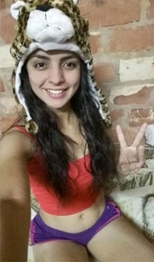 FOTOS: Sofía Riquelme, la sensual albañil paraguaya