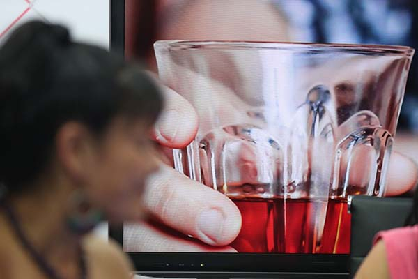 Aumentó consumo de alcohol entre poblanas durante pandemia de COVID-19