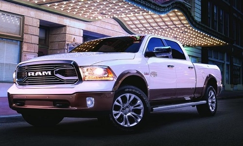 RAM presenta Laramie Longhorn Southfork 2018